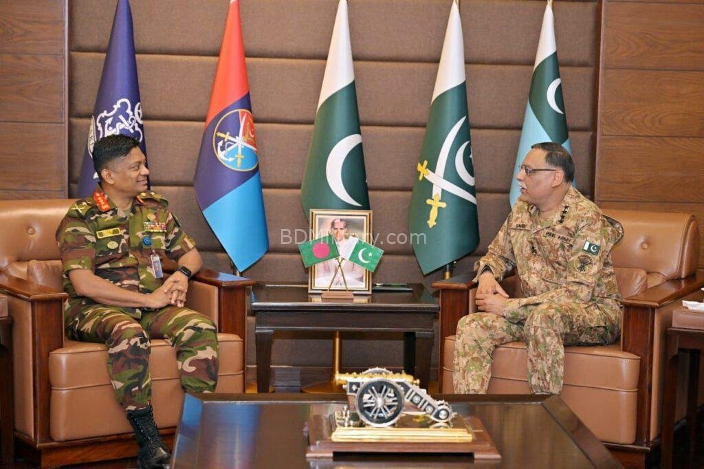 Bangladesh & Pakistan Revive Military Ties: High-Level Visits Signal Renewed Relations in South Asia