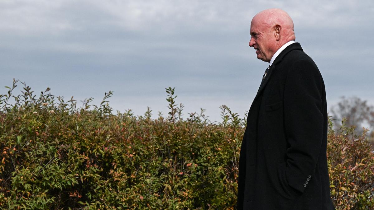 FBI Investigates Congressional Democrats Who Warned Military About Potential Illegal Orders from Trump Administration