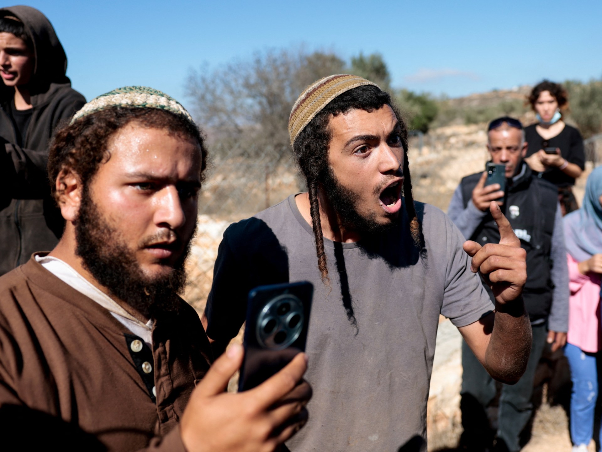 Israel's West Bank Displacements: HRW Reports Mass Expulsions, Escalating Violence, & Annexation Goals