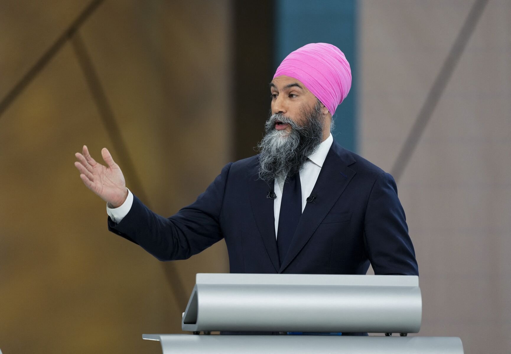 Rise in Anti-South Asian Hate in Canada: Jagmeet Singh Targeted
