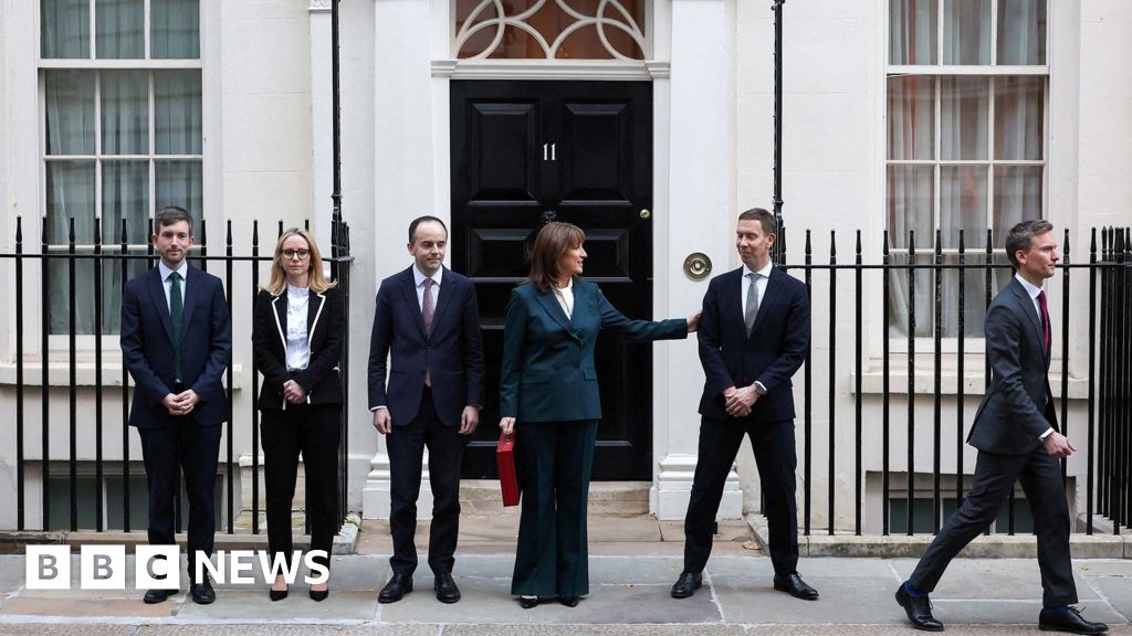 OBR Budget Documents Leaked Early, Plunging UK Parliament into Pre-Budget Chaos and Investigation