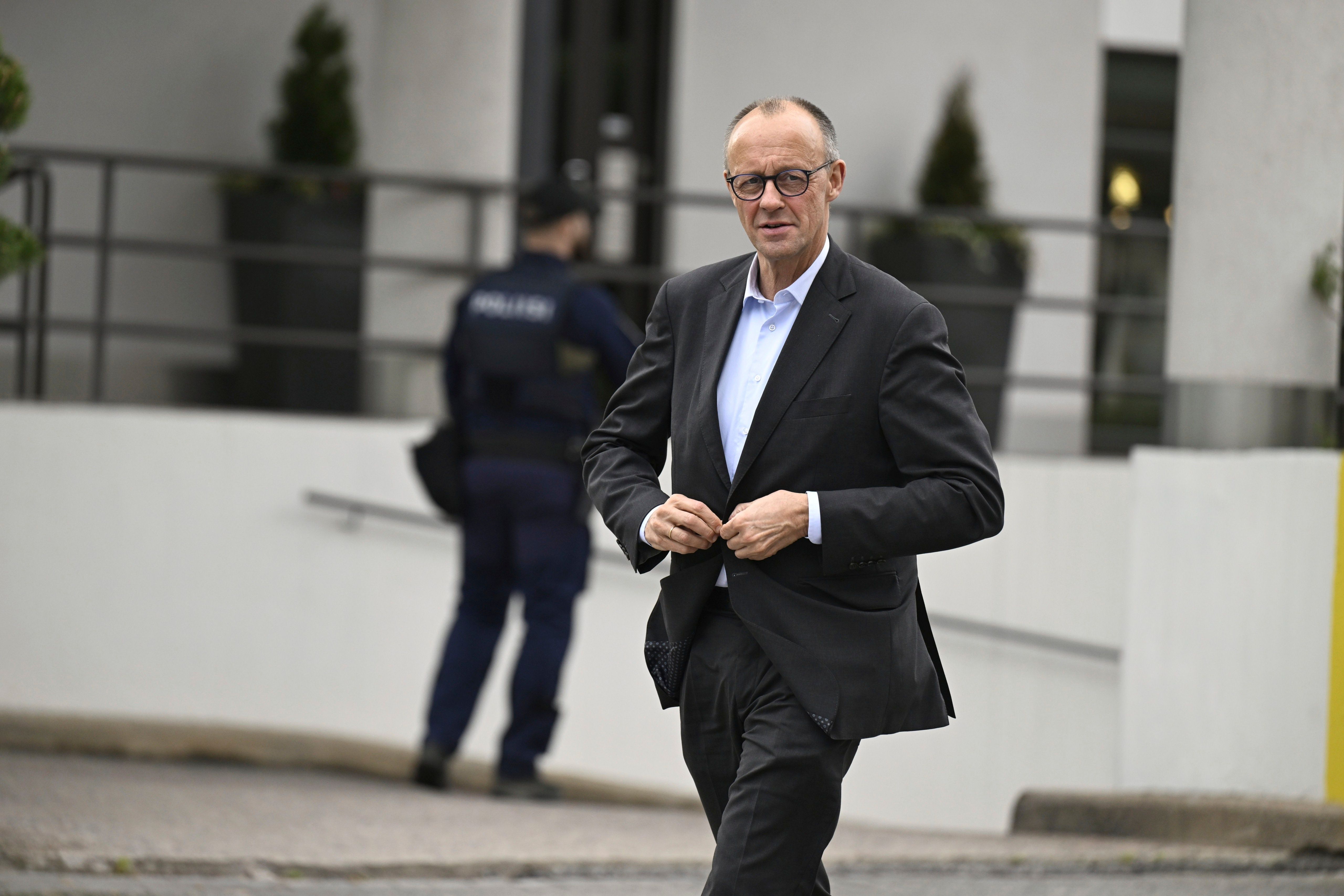 Germany Removes Range Restrictions on Weapons for Ukraine: Merz