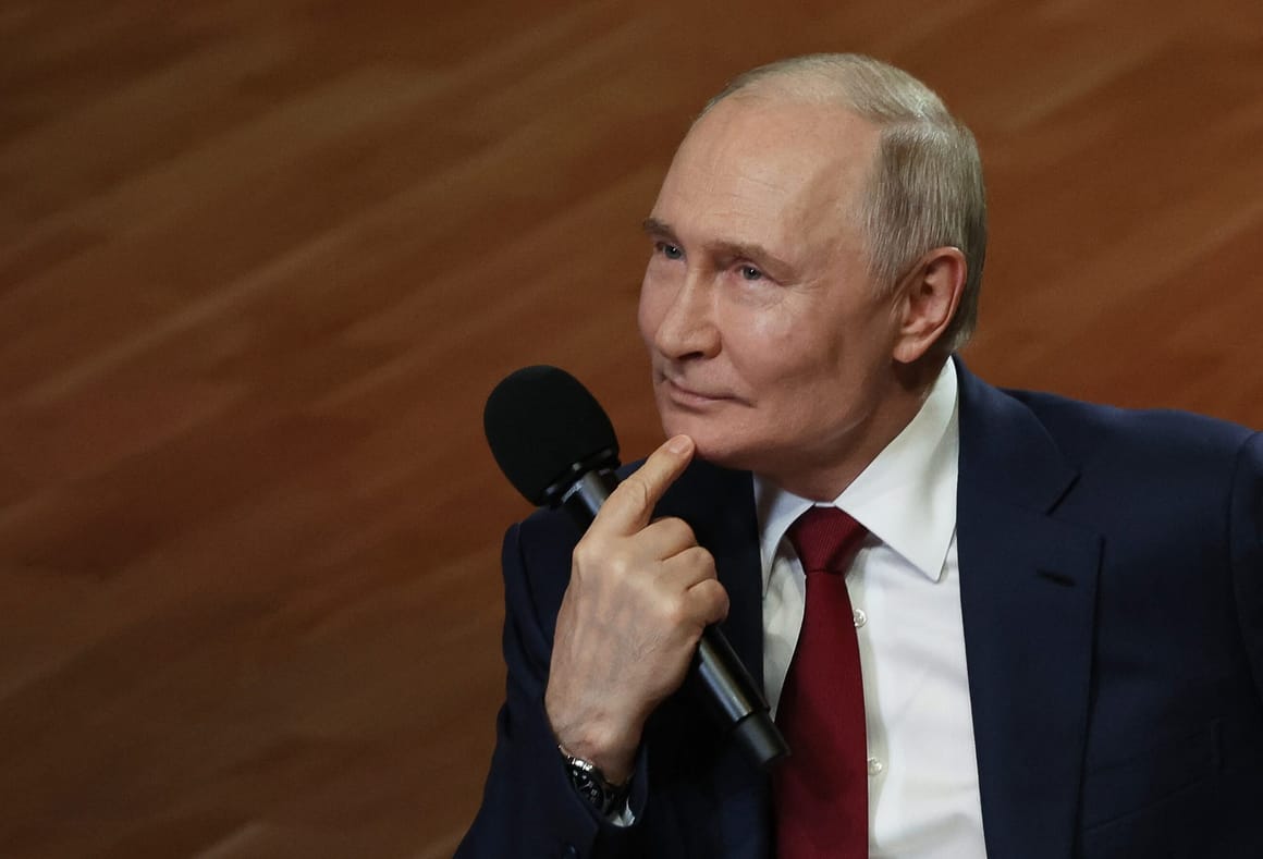 Trump Warns Putin: Escalation in Ukraine 'Playing with Fire'