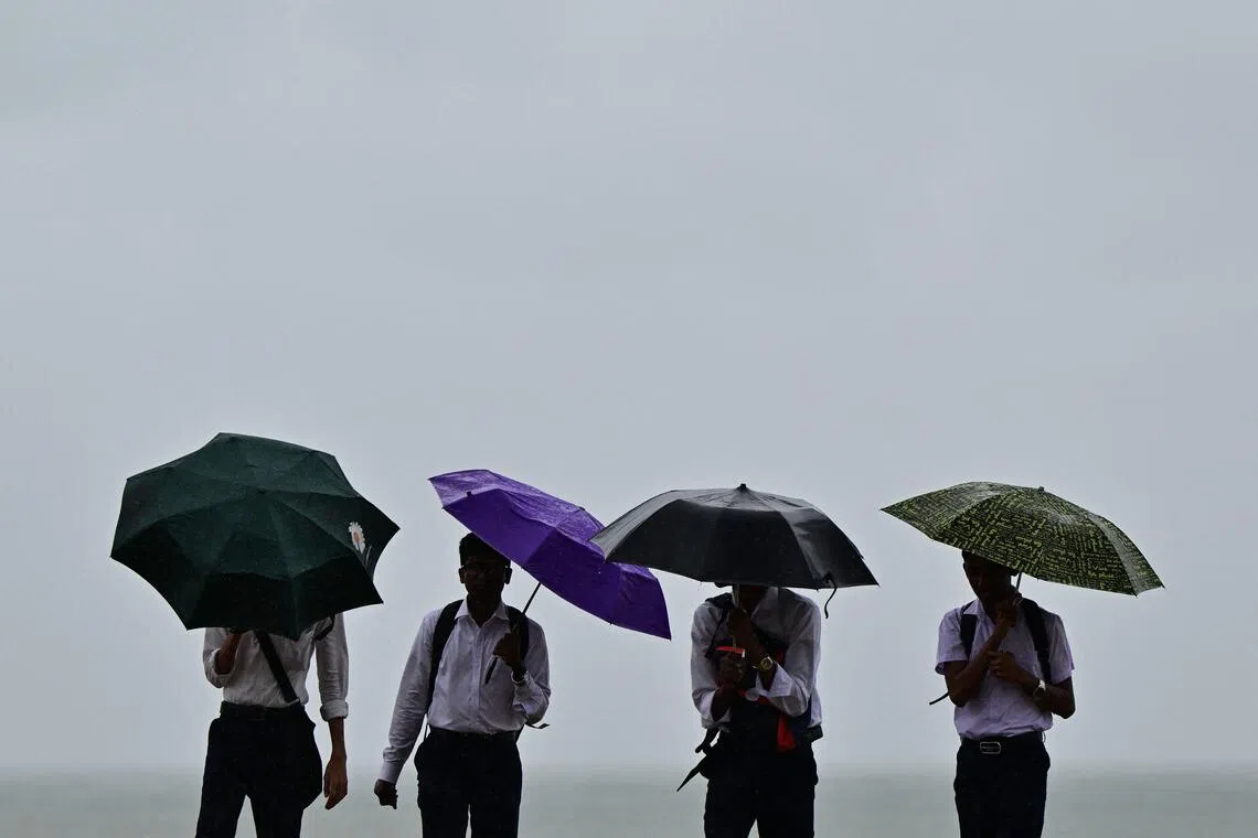 Sri Lanka: Deadly Floods & Landslides Kill 31, 14 Missing Amidst Heavy Monsoon Rains; Climate Change Link