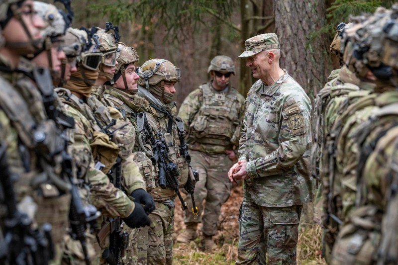 Trump Excludes Europe from Ukraine Talks: European Leaders Respond & Push Back