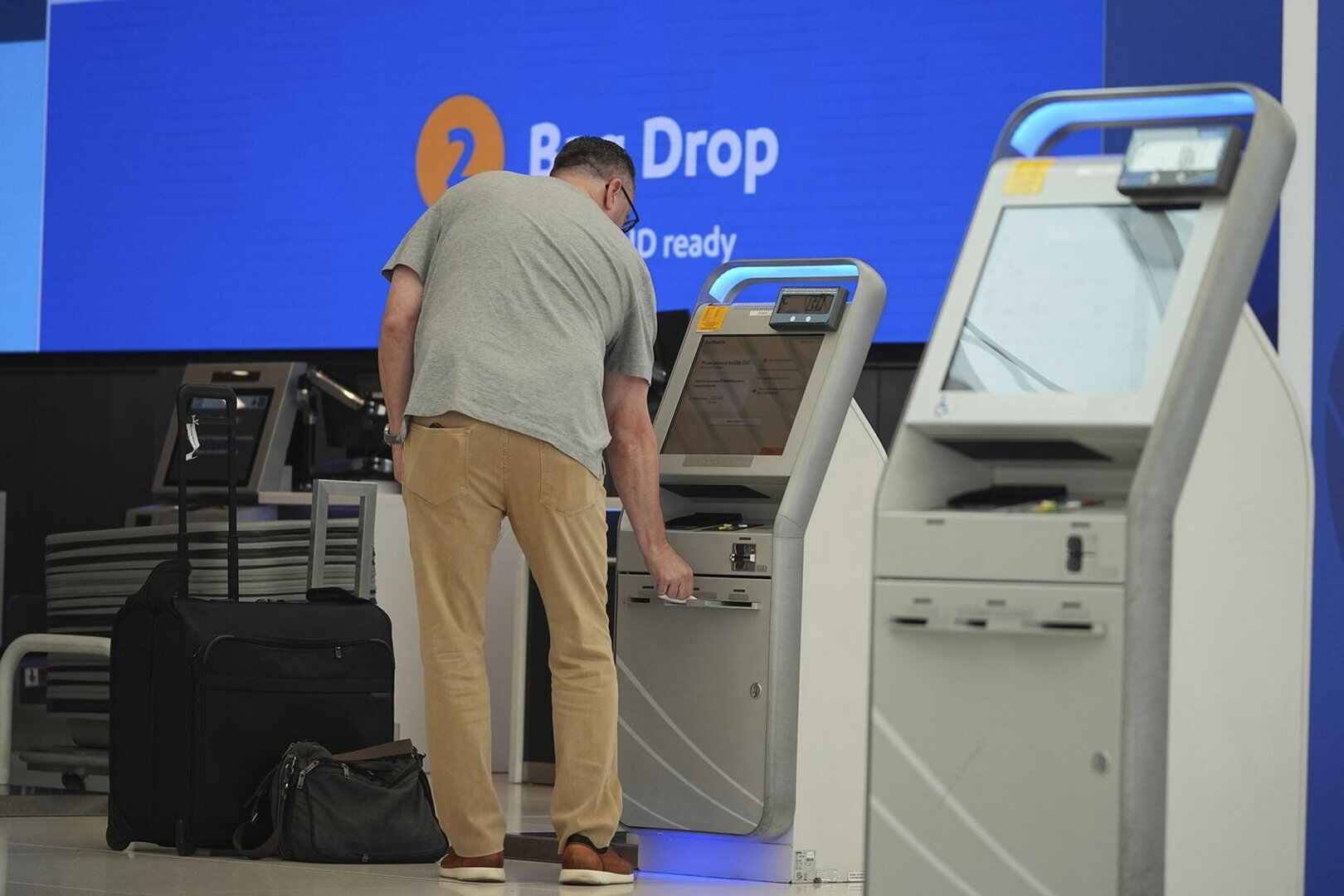 United Airlines Adjusts Check-In Window for US Flights: How It Compares