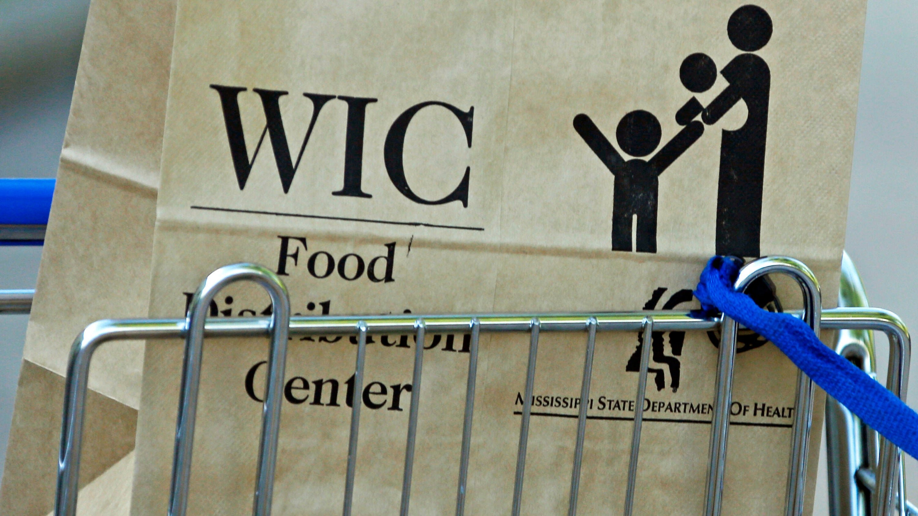 Trump Administration to Re-Examine Green Cards for 19 Nations: Policy Shift Analyzed