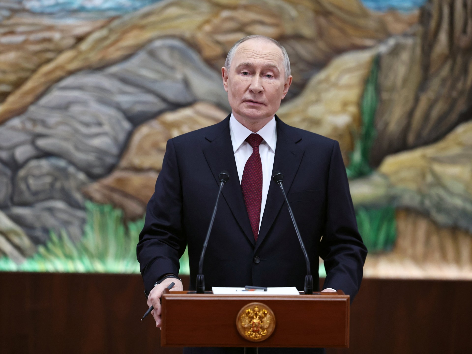 Putin Pledges Written Guarantee Against European Attack; Dismisses Invasion Claims Amid Ukraine War Peace Talks