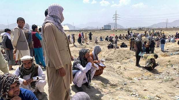 Trump Blames Biden's Afghan Refugee Program for D.C. National Guard Shooting | Vetting Controversy Deepens