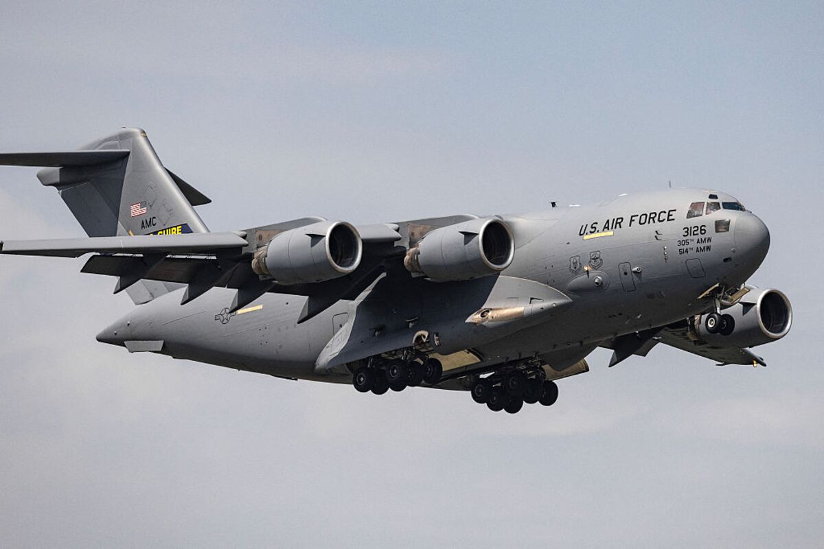 US Nuclear Weapons Return to UK After 15 Years: Report