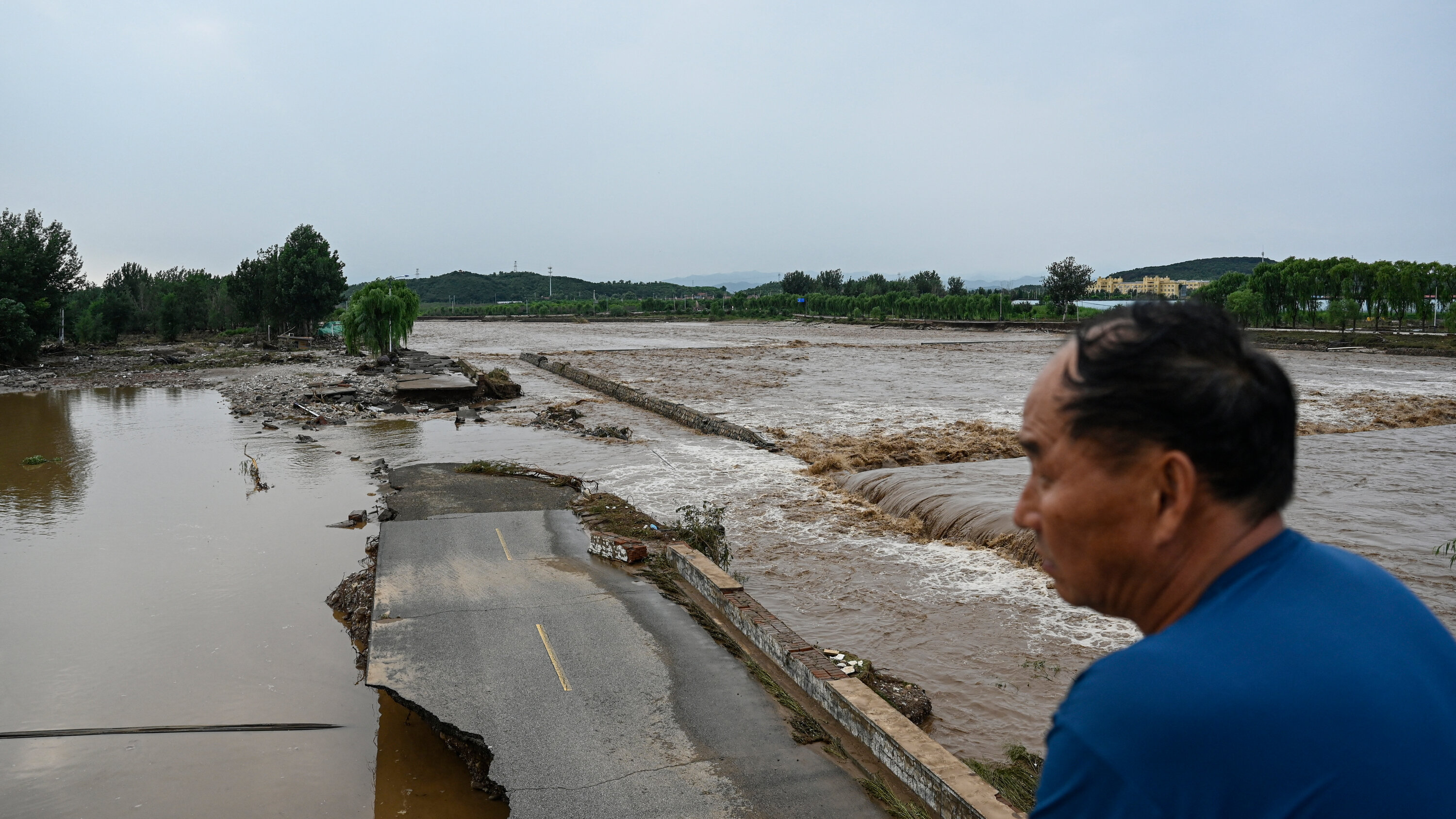 China Flooding: Heavy Rain Kills Dozens, Disrupts Lives
