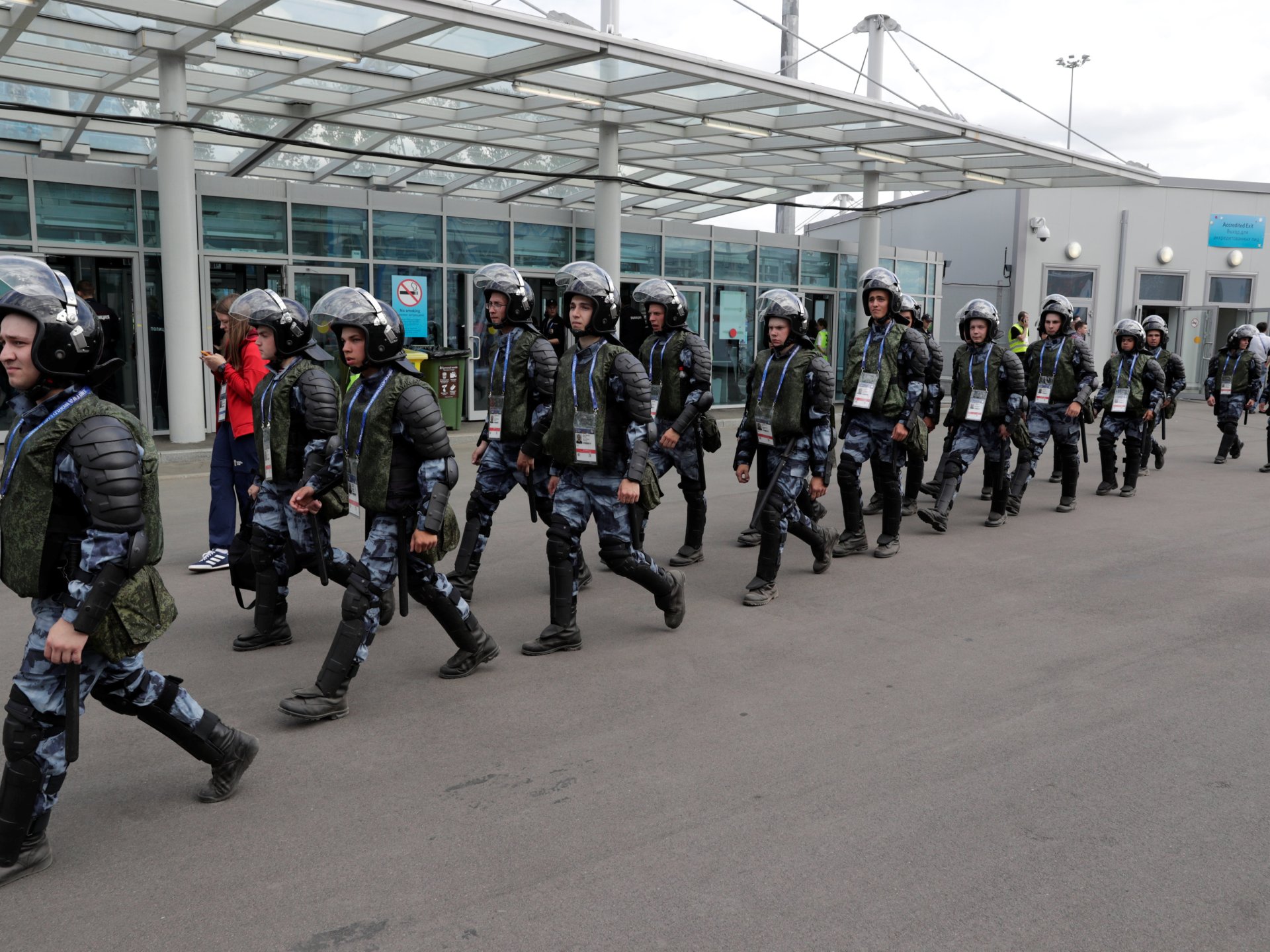 Russia Escalates Crackdown: Human Rights Watch Banned, Critics Targeted Amid Intensifying Repression & Ukraine War