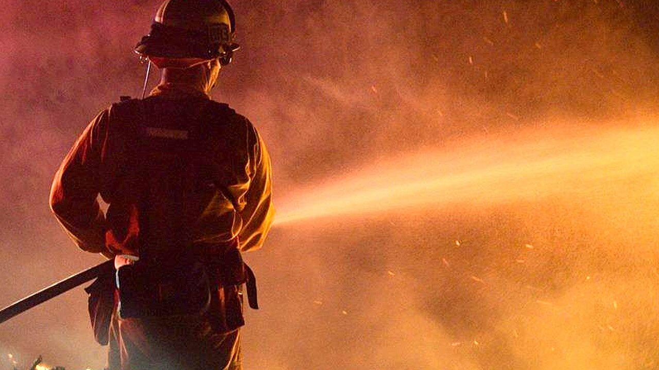 Canada Wildfires: Smoke Drifts into US as Province Faces Historic Evacuation