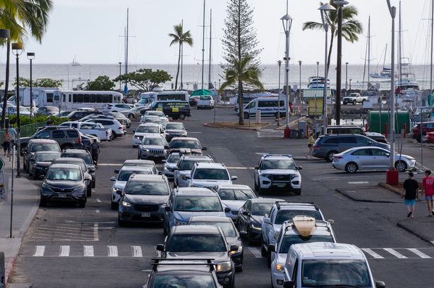 Hawaii Evacuations Cause Traffic Gridlock: Roads Clogged Amid Emergency