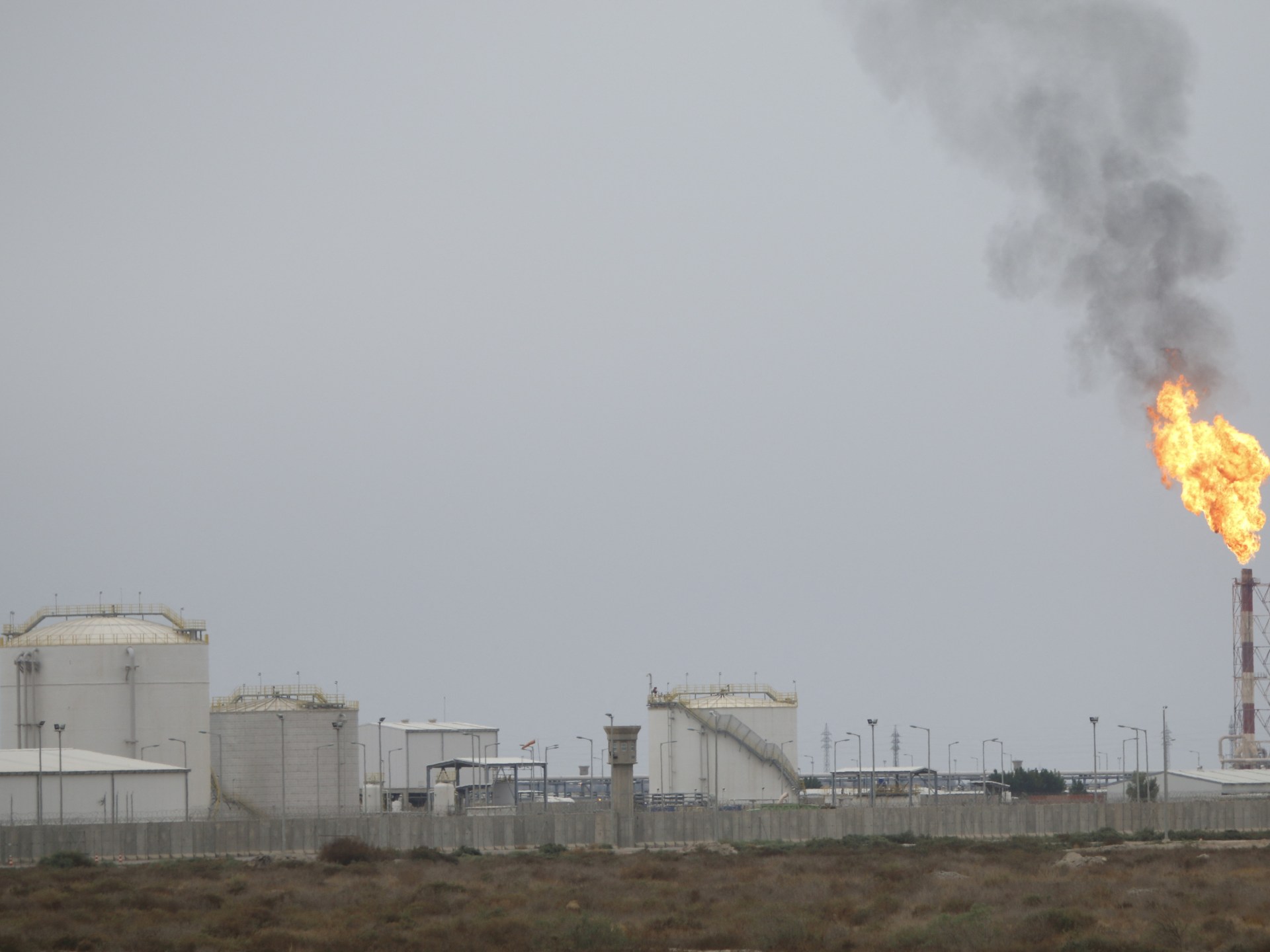 One Killed in Erbil Riot After Attack on Iraq's Khor Mor Gas Field; Production Restarts Amid Regional Tensions