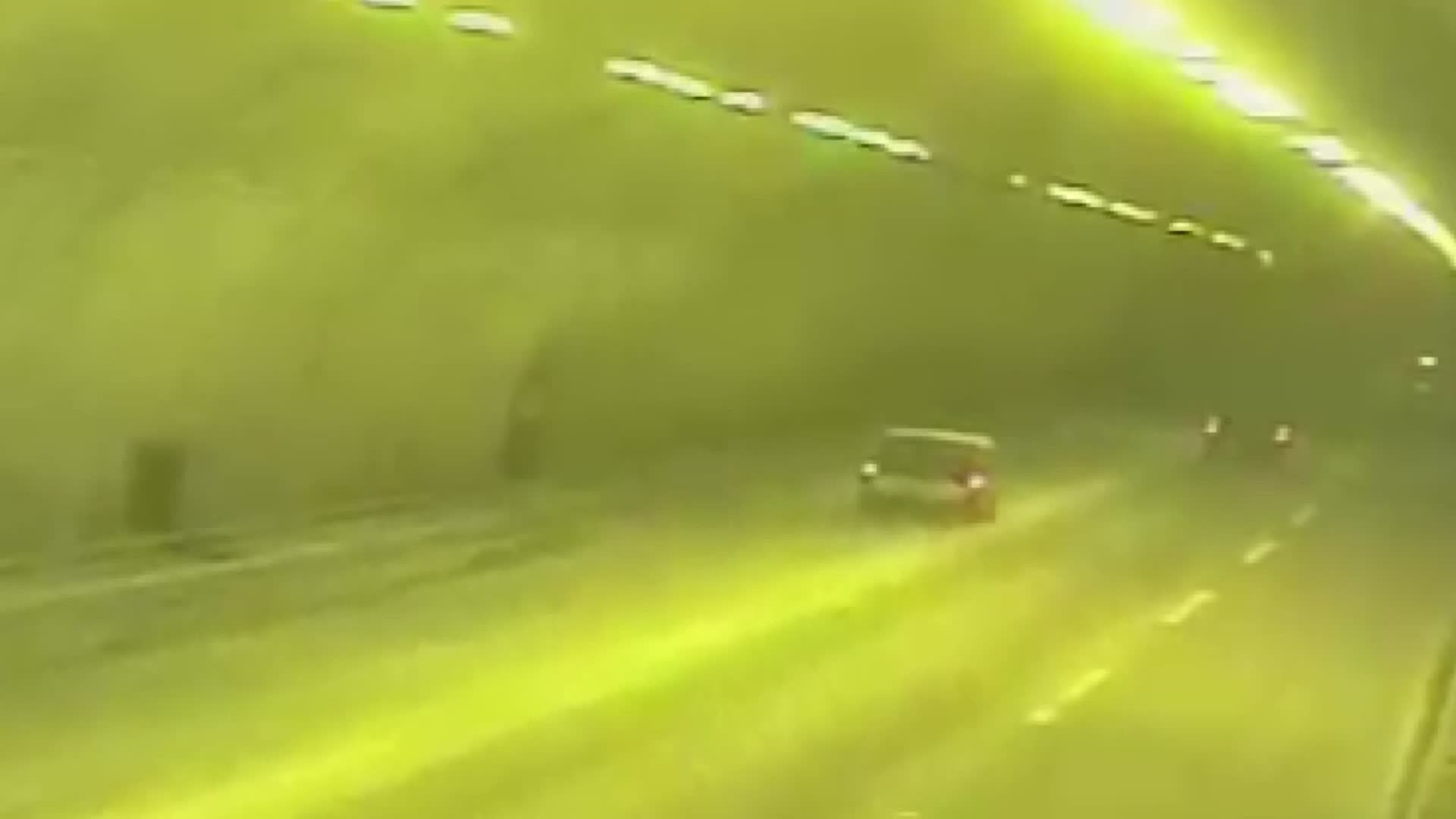 Midwest Snowstorm: Over 1,400 Flights Canceled, 45-Car Pileup Amid Dangerous Winter Weather