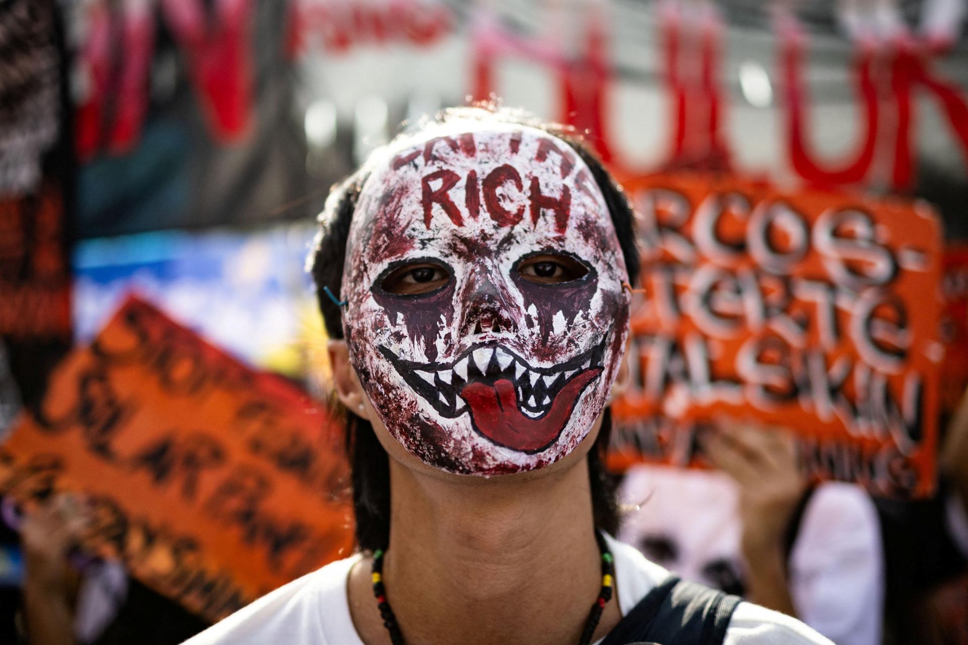 Philippines Erupts in Protest Against Multi-Billion-Dollar Flood Control Corruption Scandal | Manila Demands Accountability