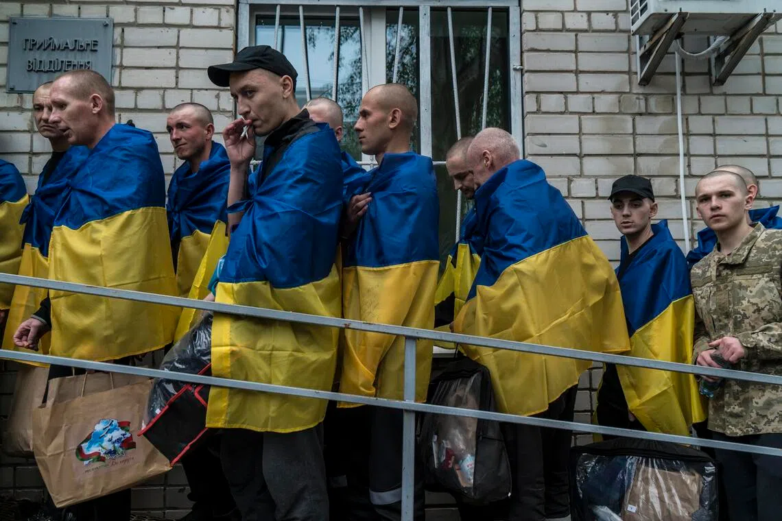 Ukrainian POWs Return: Mykola Zakhozhyi's Ordeal & Russia's "New Gulag" Concerns Amid Conflict
