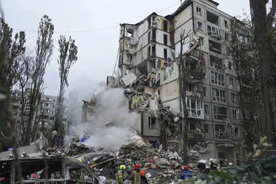 Russia Attacks Kyiv with Missiles and Drones: 8 Dead, Dozens Wounded