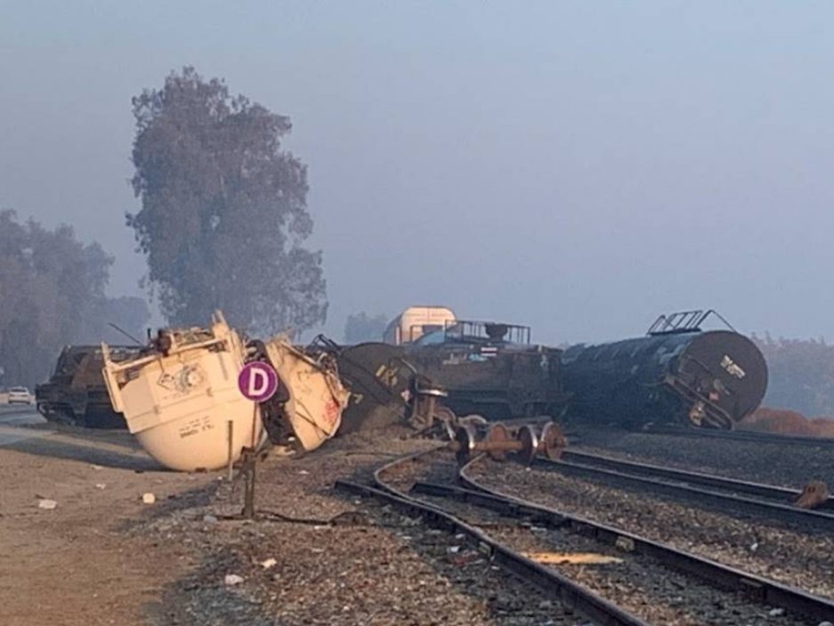 Highway 99 Reopens in Tulare County After 59-Vehicle Pileup on I-5