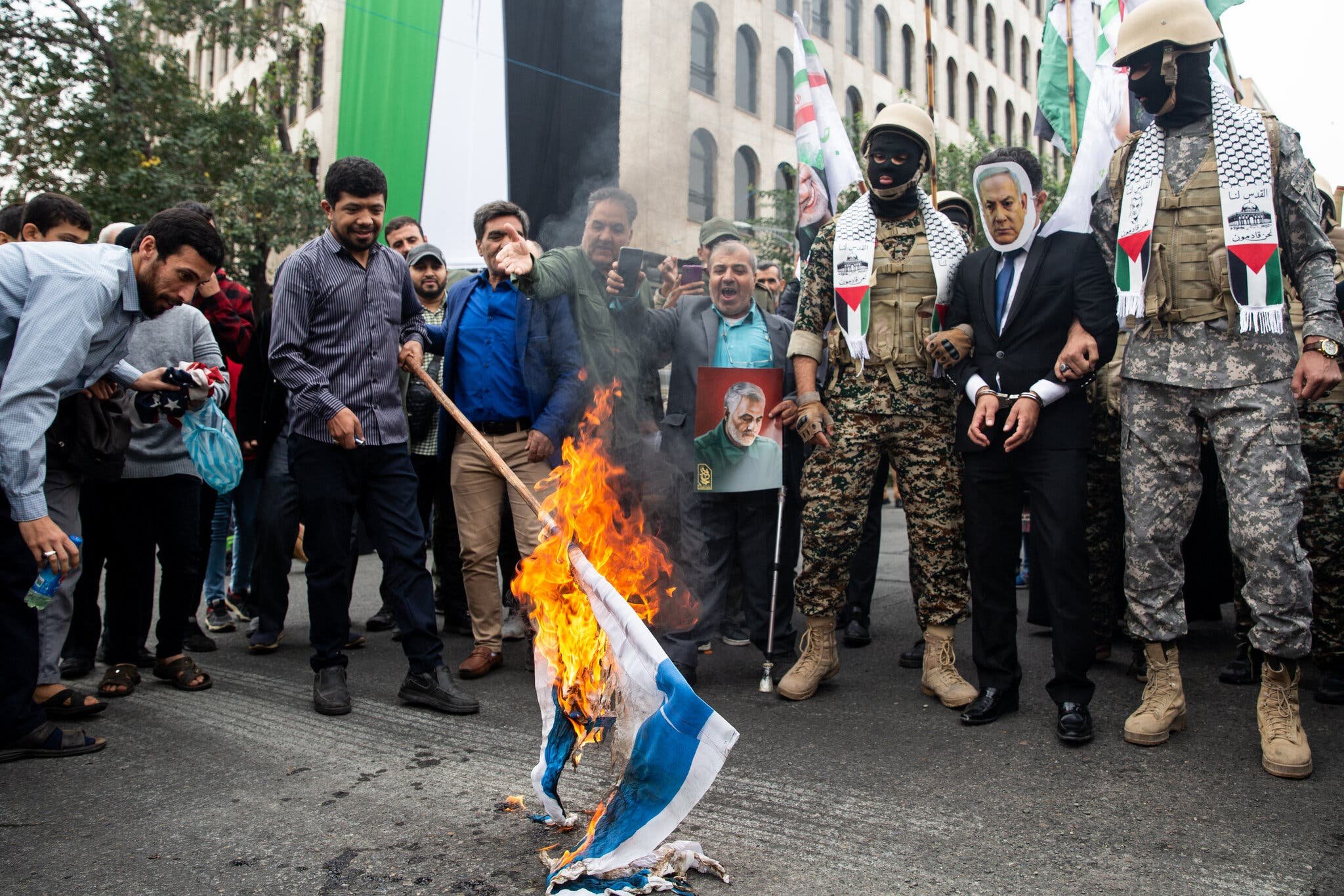 Israel Hacked Iranian Prayer App Urged IRGC to Betray Regime