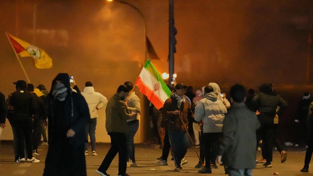 Protesters clash with police near U.S. embassy in Baghdad