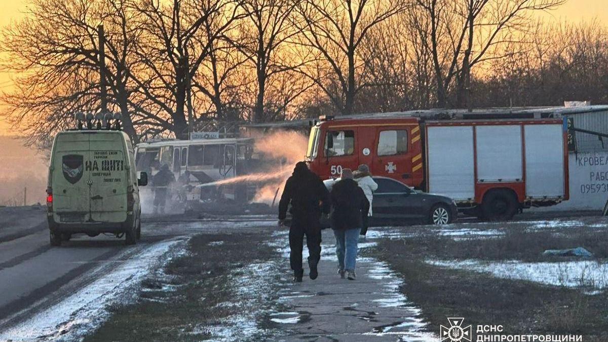 Russian Drones Kill 12 in Dnipro Amid Ukraine Talks