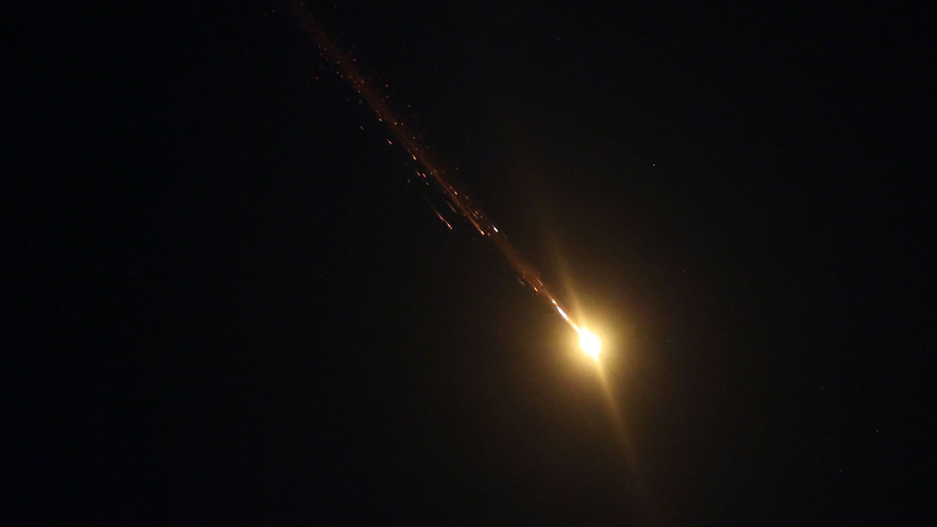 Dramatic moment Iran’s retaliatory missile barrage hits Israel