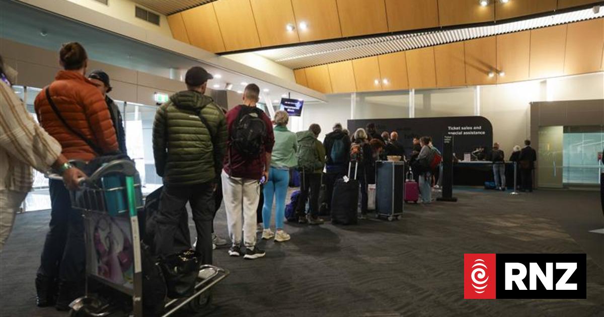 Flights Cancelled Due to Fog at Wellington Airport