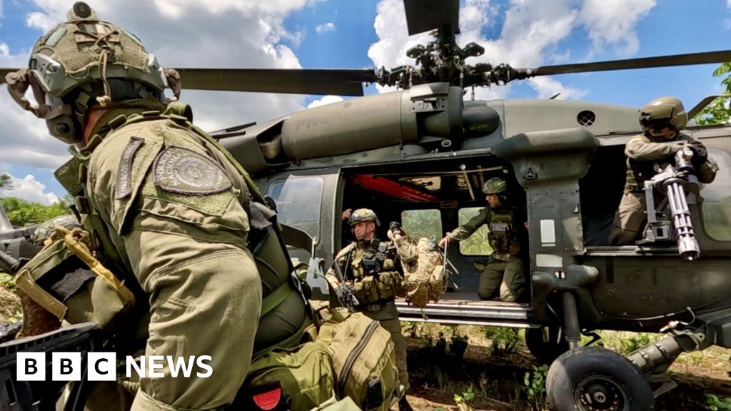 BBC joins Colombian commandos in the fight against drug gangs