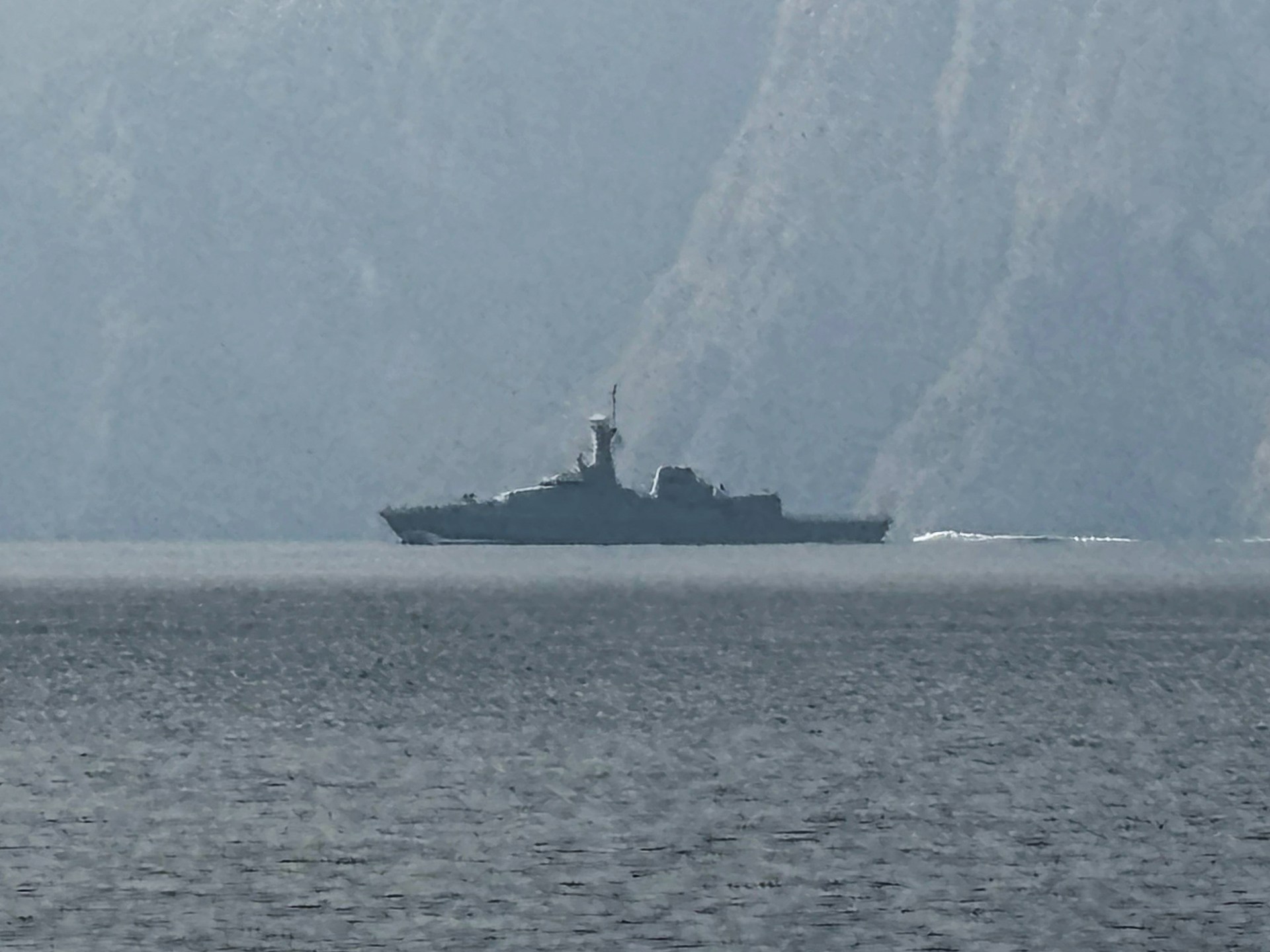 Maritime Insurers Cancel War Risk Cover in Gulf, Impacting Energy Costs