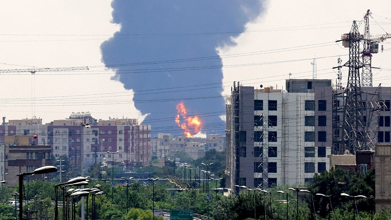 Thick smoke near Tehran’s Mehrabad Airport captured in videos