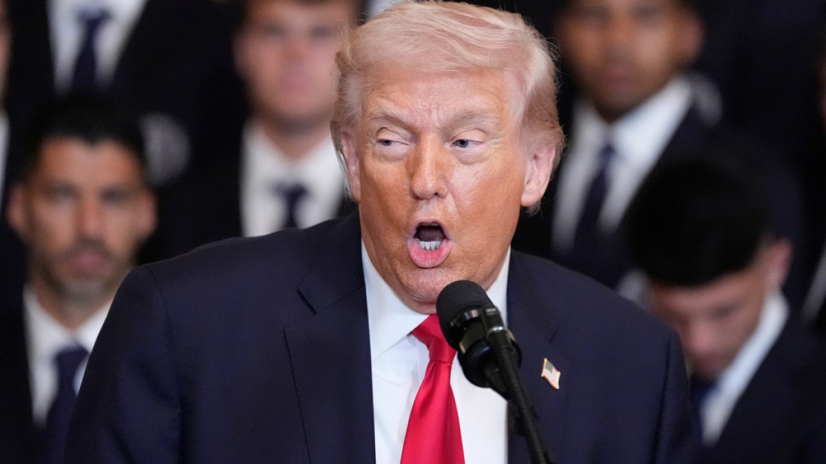 Trump Warns Cuba Regime Change Is Imminent After Iran