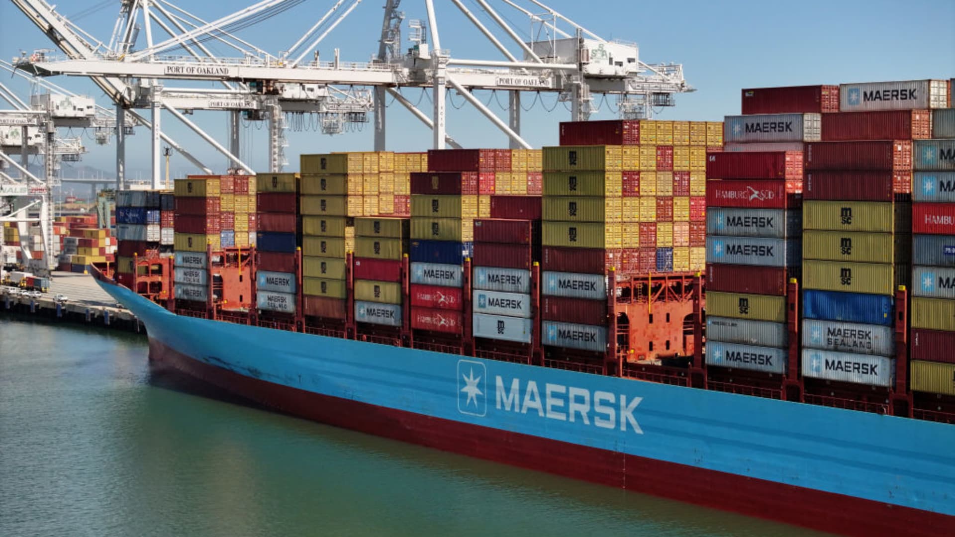 Maersk Suspends Shipping Services Amid Iran Conflict