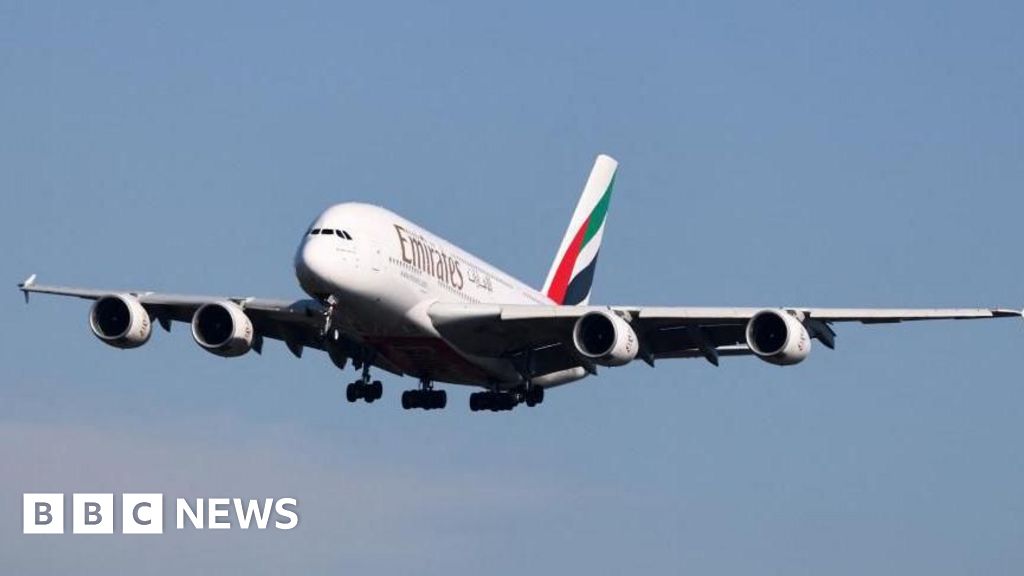 Emirates resumes limited Dubai flights to UK amid regional tensions