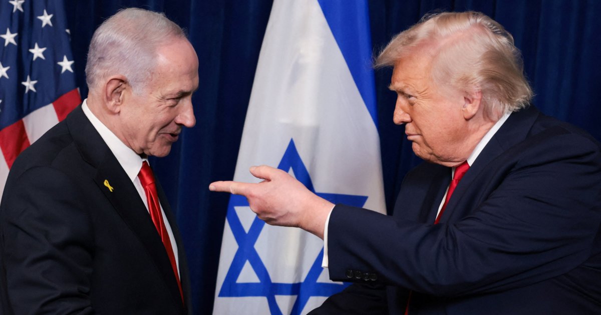 Donald Trump Calls for Iran's Unconditional Surrender