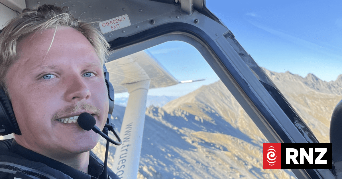 Kiwi Pilot Helping Fight Australia's Bushfires