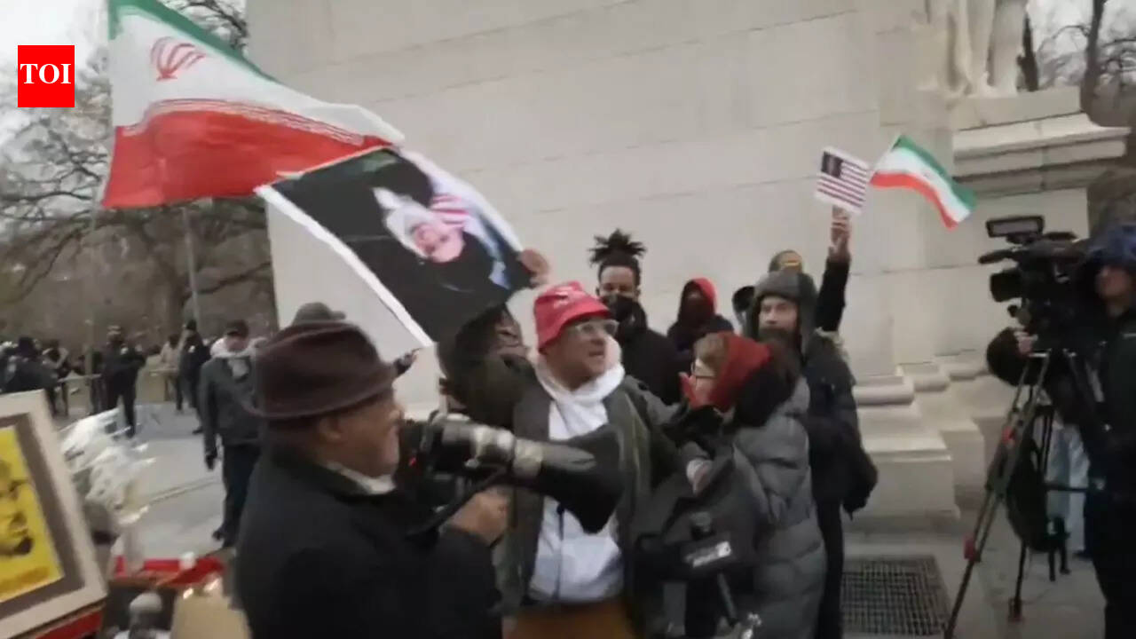 Man attacked after tearing down Khamenei's poster at NYC vigil