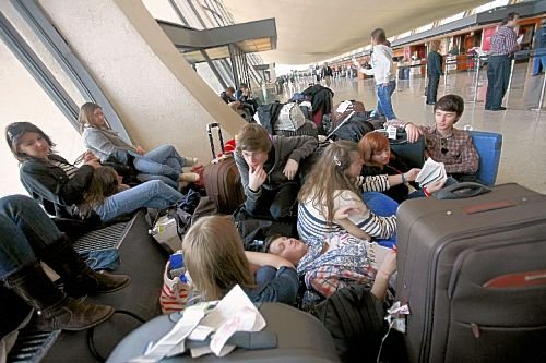 Costs Mounting for Stranded Travelers in Middle East