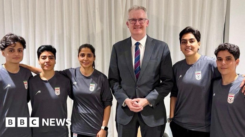Five Iranian Women Footballers Granted Australian Humanitarian Visas Amid Controversy