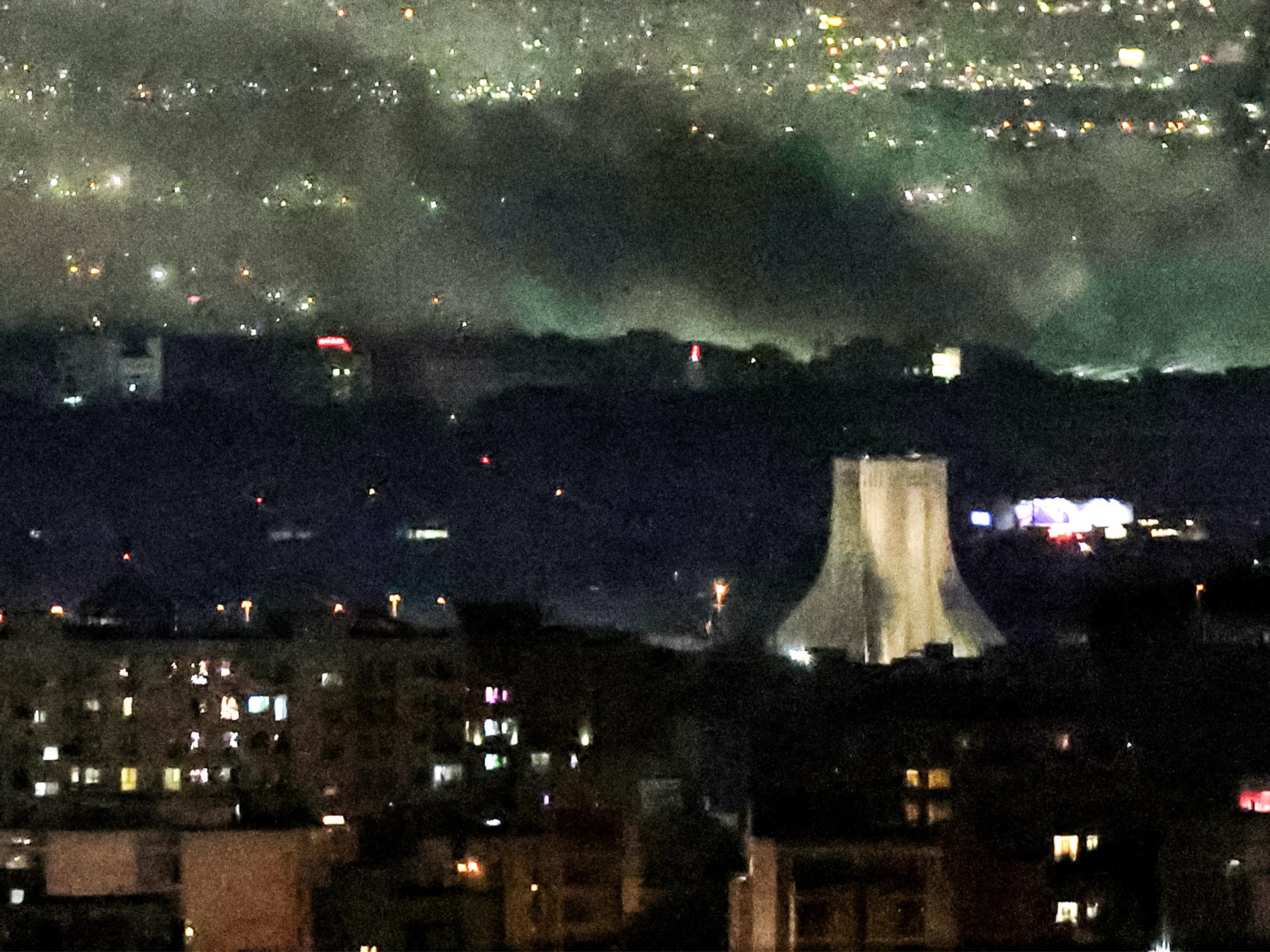 Tehran Under Intense Bombing: Residents Endure Devastation