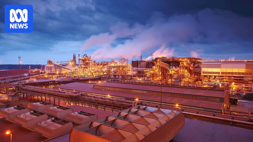 Worker dies at South32's alumina refinery in WA