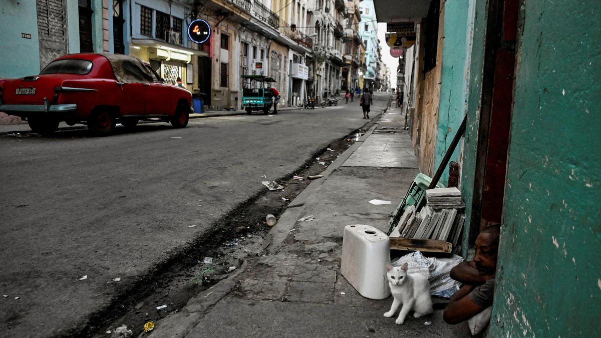 Democratic senators file resolution to check Trump's Cuba policy