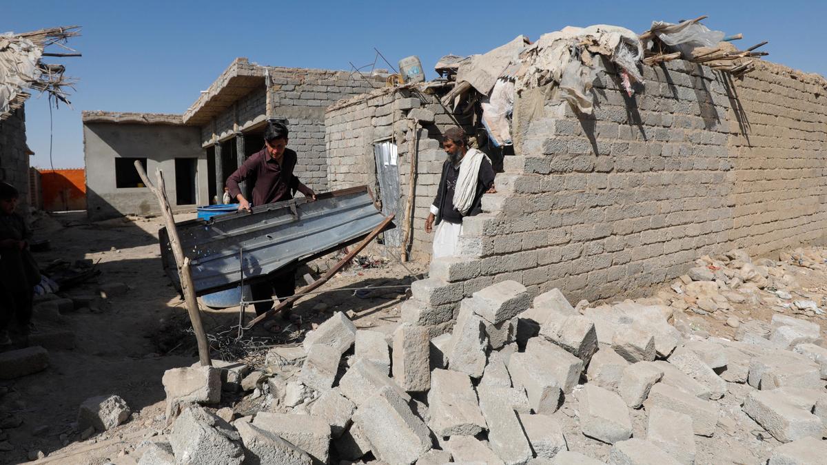 Pakistan thwarts Afghan Taliban drone attacks