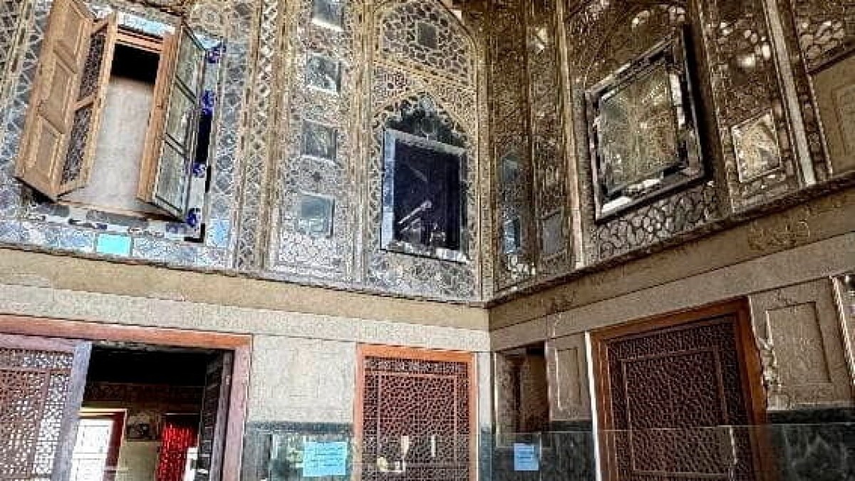 US-Israeli Strike Kills 15 in Isfahan Factory