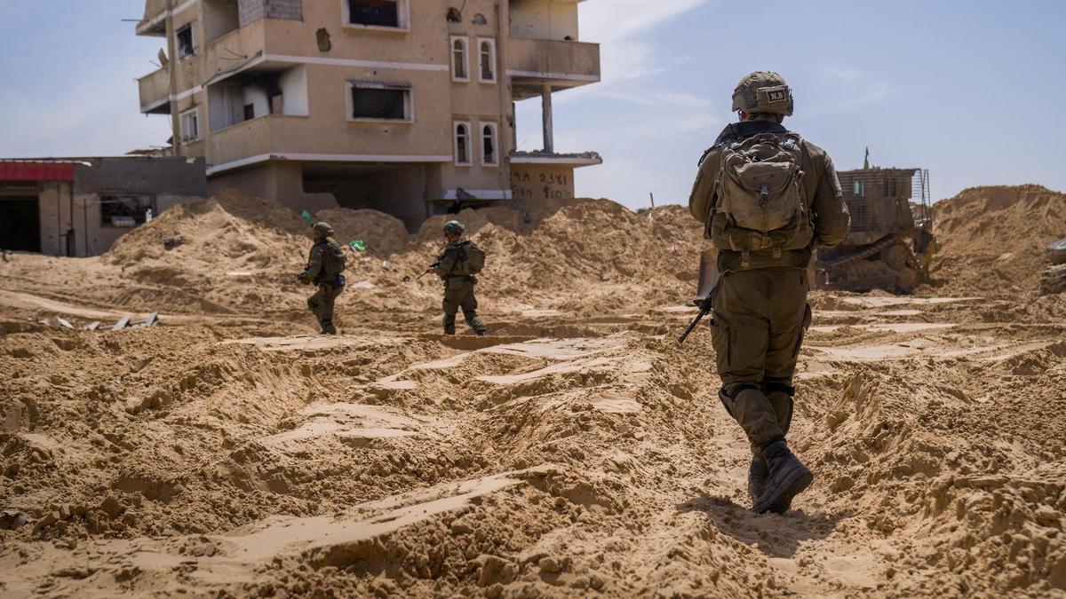 Israeli Forces Kill Palestinian Family of Four in West Bank