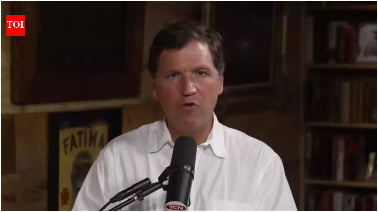 Tucker Carlson Claims CIA Accessed His Messages, Framed Him as Foreign Agent