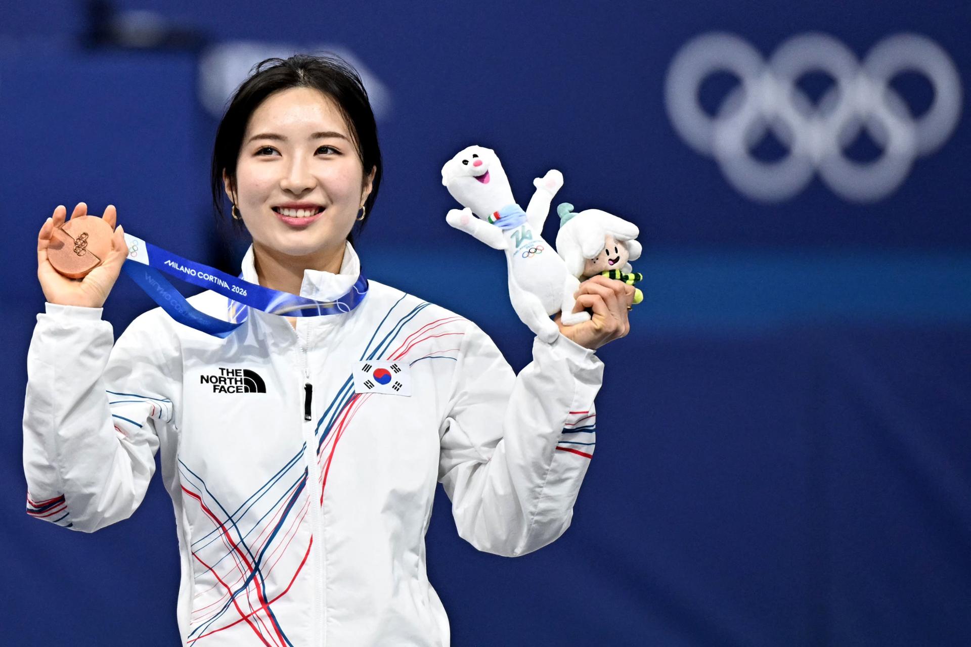 Short tracker Kim Gil-li claims first career medal at Milano Winter Olympics