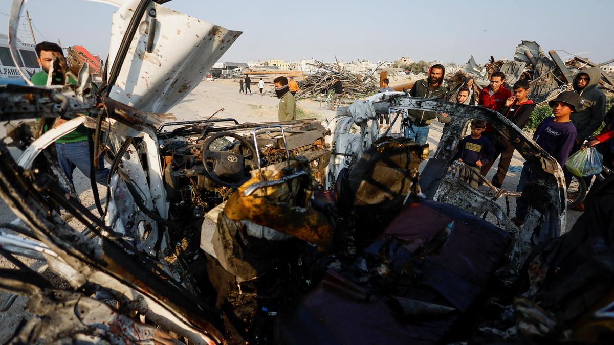 Israeli Strikes Kill 12 in Gaza, Including 2 Children and a Pregnant Woman