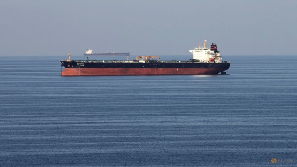 Oil prices rise as Middle East conflict threatens exports